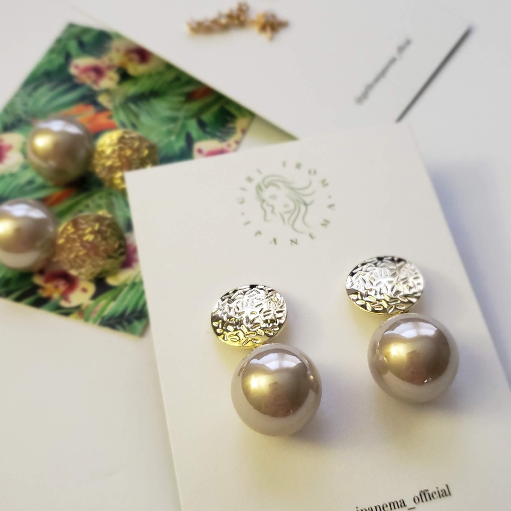 Adelaide Pearl Earrings